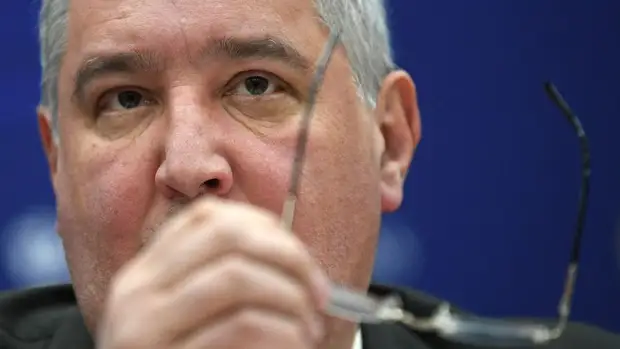 Рогозин допустил, что запуск аппаратов "Луна-26" и "Луна-27" перенесут