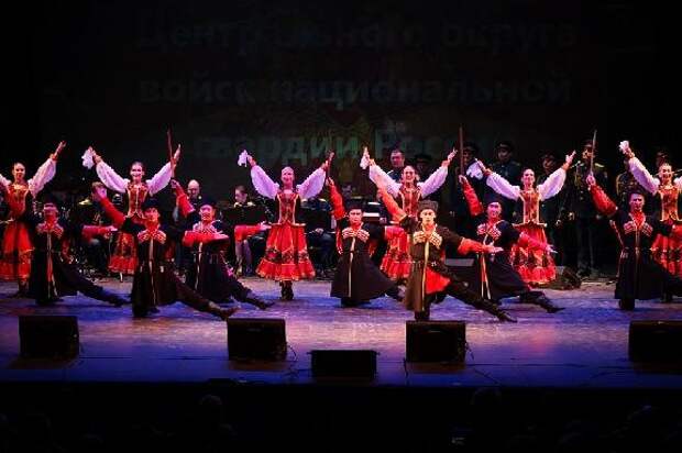 Двойной юбилей Росгвардии отпраздновали концертом в драмтеатре