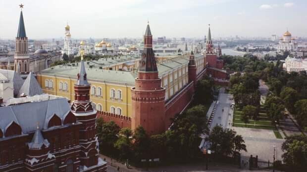 Состав российских регионов зафиксирован в Конституции, напомнили в Кремле