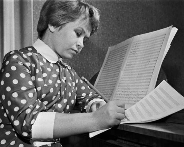 Лица Советской эпохи. Александра Пахмутова