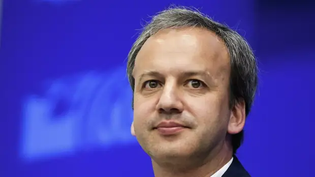 Турчак: ЕР выступает за увольнение с позором с поста главы фонда «Сколково» Дворковича