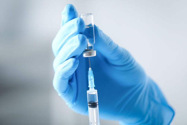 Доля скептиков по отношению к вакцинации достигла 24% в России