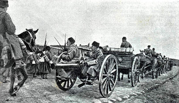 Русская артиллерия по дороге в Ляоян.