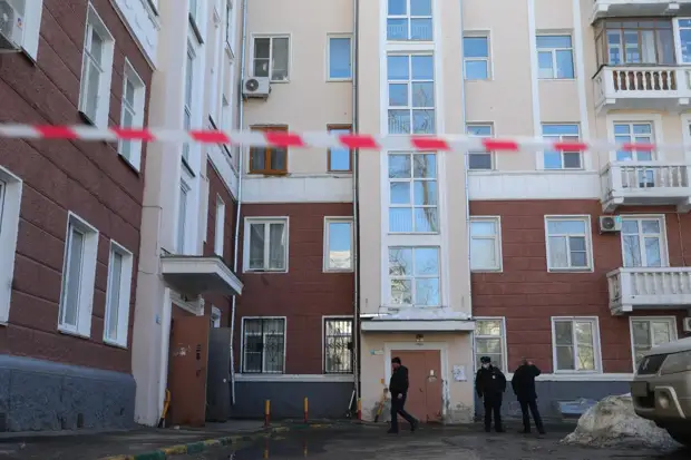 Стали известны подробности убийства семьи на улице Минина