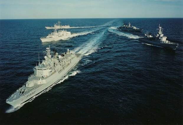 Кедми рассказал, сколько продержатся корабли НАТО в случае войны с РФ