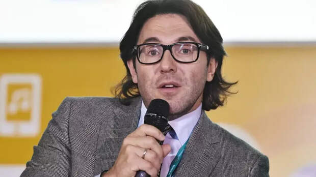 «Алла не была рада отмечать среди скуфов»: Андрей Малахов объяснил грусть дочери Киркорова на дне рождения