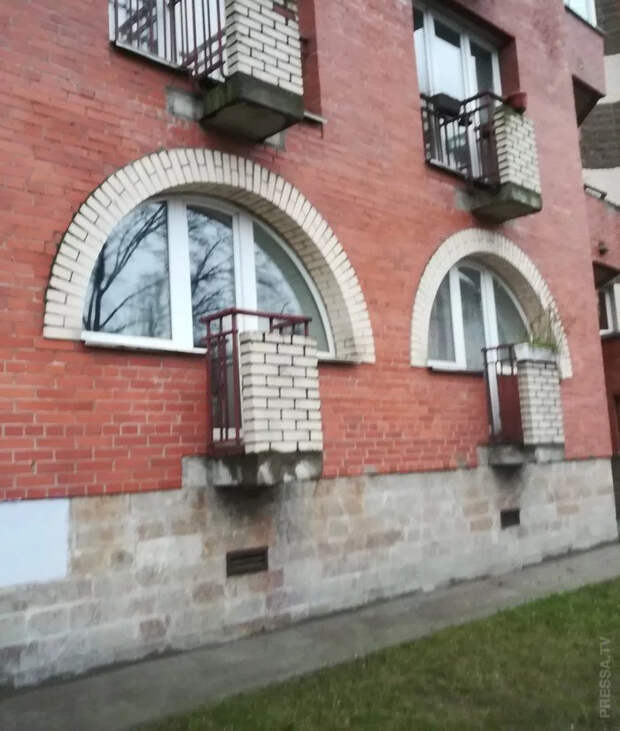 Балконы,хлам рухлядь Вид из окна, Хлам, Длиннопост