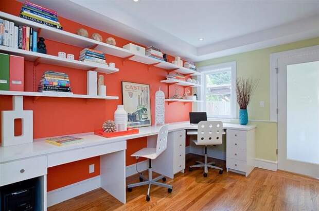 http://stylingroom.ru/wp-content/uploads/2015/02/Open-white-shelves-and-desks-add-to-the-impact-of-orange-in-the-home-office-Custom.jpg