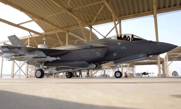 ФРГ не исключает отказа от истребителей F-35 из-за опасений, что США встраивают в оружие дистанционный «аварийный выключатель»