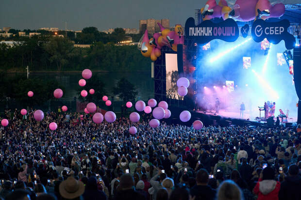 Хедлайнер "Пикника Афиши" выступит на квартирнике в Санкт-Петербурге