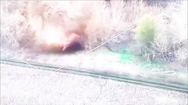 Российские военные показали мощное уничтожение средств передвижения ВСУ