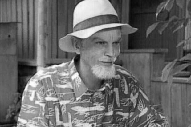 Телеведущий Кабанов: юморист Антонов умер от пневмонии