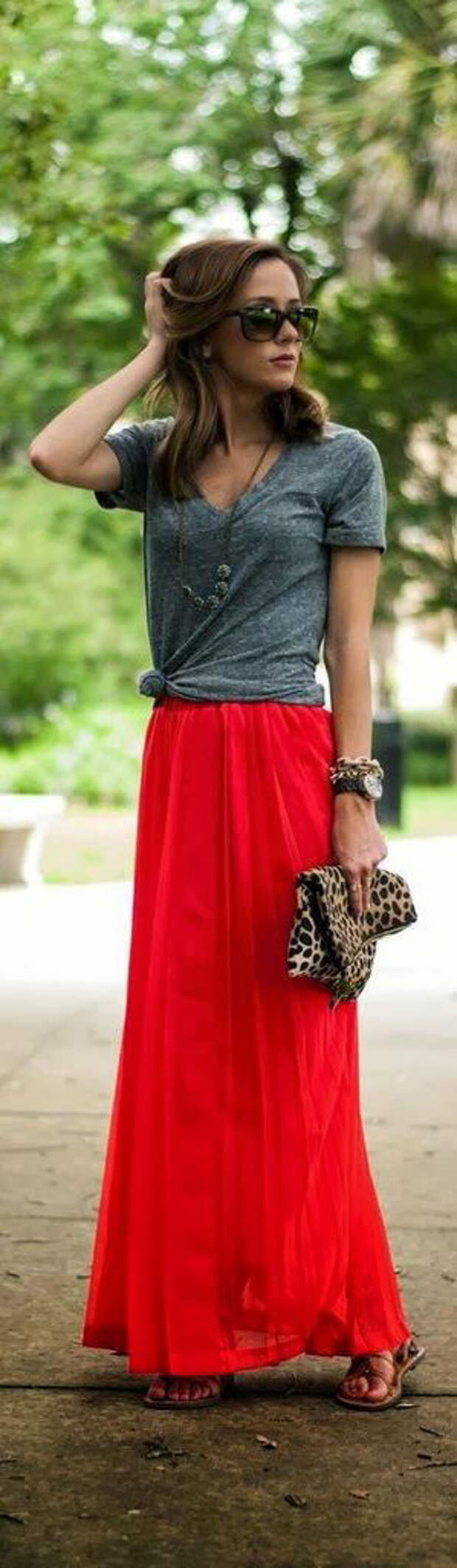how to wear a maxi skirt