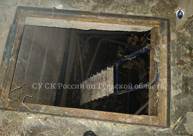 В Щекине из-за бездействия инженера УК ребёнок упал в затопленный подвал