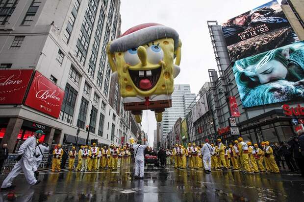 Традиционный парад Macy's по случаю Дня благодарения состоялся в Нью-Йорке.