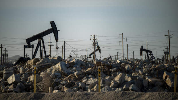 Цена на нефть марки Brent снизилась более чем на 2%