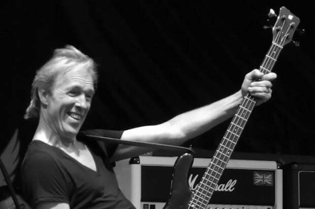 Экс-басист Scorpions Бухгольц умер от рака