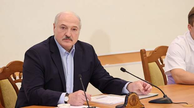 Лукашенко призвал провести проверку некоммерческих организаций в Белоруссии