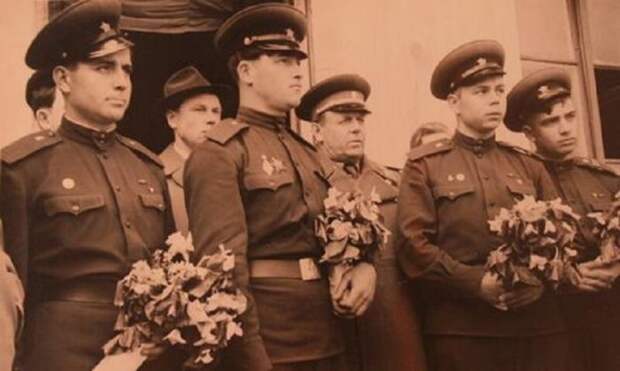 Выжившие. Как четверо советских моряков провели 49 дней в океане без еды Выжившие. Как четверо советских моряков провели 49 дней в океане без еды подвиг, страницы истории, чтобы помнили