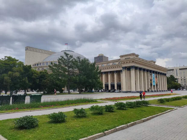 Глава СКР Бастрыкин потребовал доклад о трещинах в куполе НОВАТа