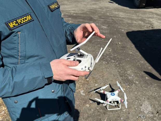 Шашлыки под надзором: дроны МЧС патрулируют дачи россиян