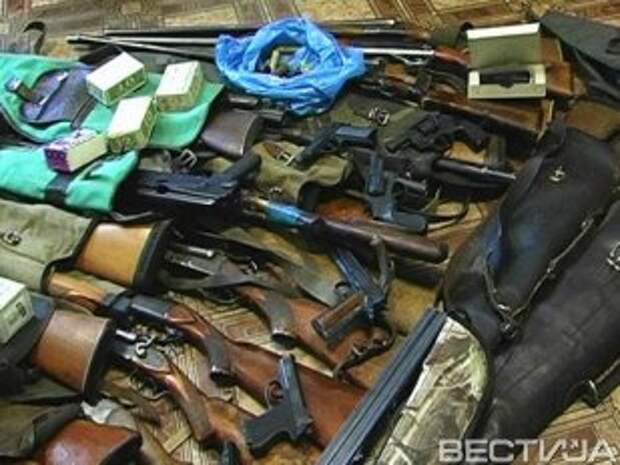 В Красном Лимане обнаружили склад оружия В Красном Лимане обнаружили склад оружия