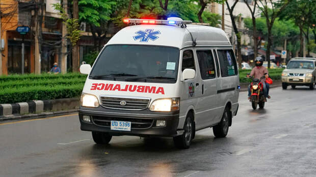 Лифт рухнул в отеле на Пхукете, пострадали шесть россиян, в том числе двое детей