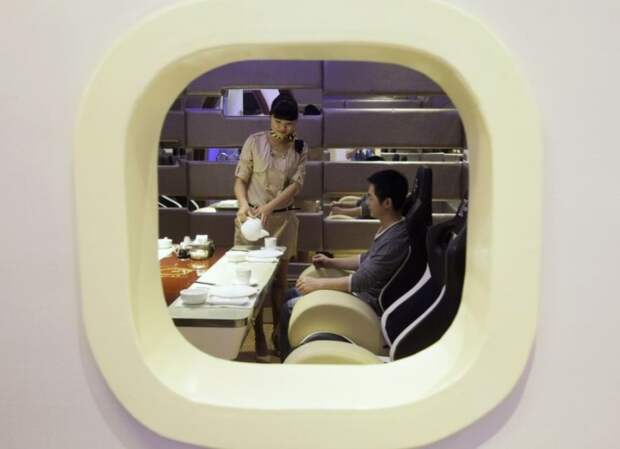 Тематический ресторан Airbus A380 в Китае (14 фото) Тематический ресторан Airbus A380