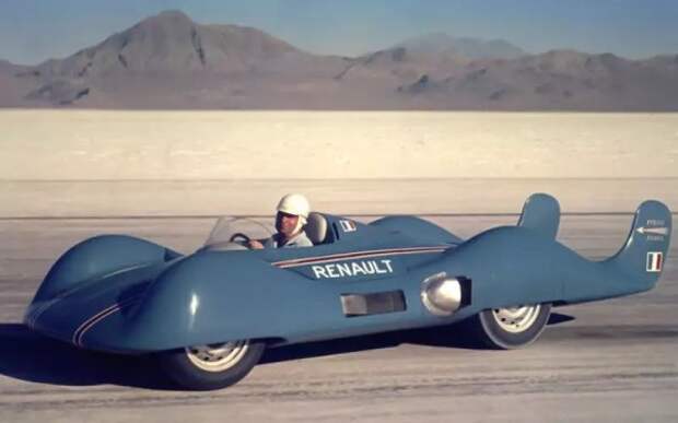 В середине 1950-х годов государственная компания разработала уникальный автомобиль Etoile Filante с рекордной аэродинамикой и вертолетным газотурбинным двигателем.  В 1956 году этому автомобилю удалось побить мировой рекорд скорости для машин до тонны - 308,8 км / ч.  