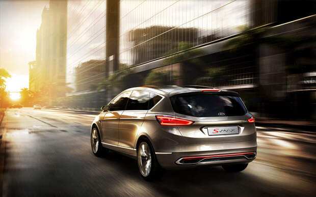 http://www.diariomotor.com/imagenes/2013/08/ford-s-max-concept-18-1024x640.jpg