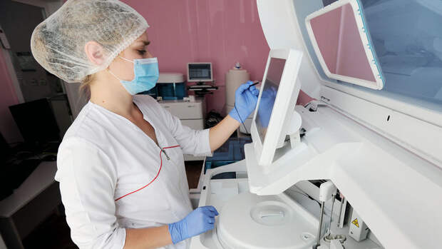 ФМБА: новый препарат для лечения рака будет доступен россиянам по ОМС