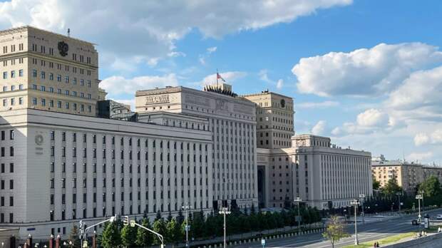 Песков переадресовал МО вопрос о слежке Лондона за подлодкой России в Атлантике