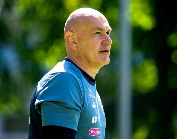 Тренер ЦСКА Крамаренко заработал дисквалификацию в матче с «Акроном»