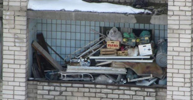 Балконы,хлам рухлядь Вид из окна, Хлам, Длиннопост
