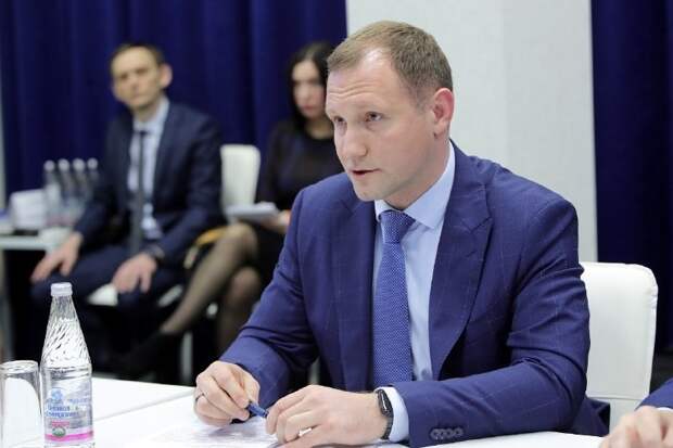 ⚡️Задержан первый замминистра ЖКХ Ростовской области Дмитрий Беликов      ...