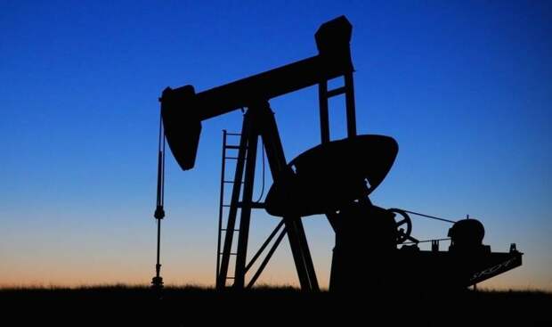 Oilprice.com: нефть вернется к 100 долларам за баррель в 2023 году