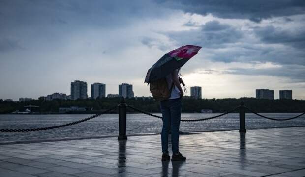Сильный дождь и ветер до 14 м/с ожидается в столице 14 июня