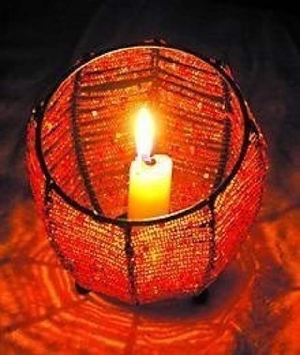 Подсвечник из бисера Подсвечник из бисера