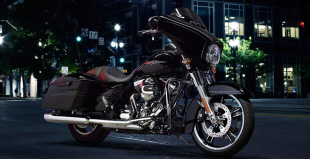 Фото Harley-Davidson Street Glide Custom 2015, Harley-Davidson, 2015