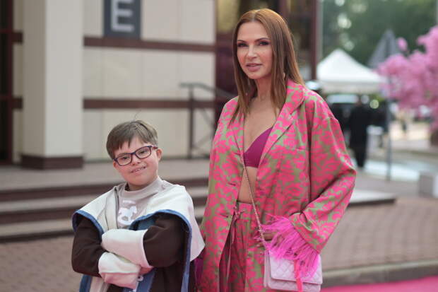 Эвелина Блёданс — о будущей невесте сына: «весёлая, заботливая и обеспеченная»