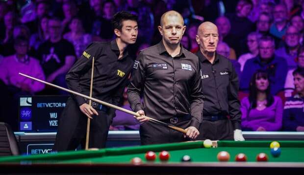 Барри Хокинс обыграл У Ицзэ и вышел в финал Welsh Open 2026