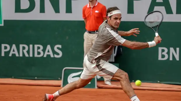 Федерер вышел в полуфинал «Ролан Гаррос», где встретится с Надалем