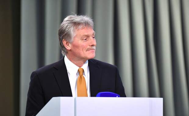 Песков: в США заблокировано менее 5 млрд долларов активов РФ