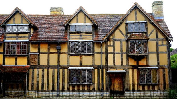 Дом Шекспира в Стратфорде