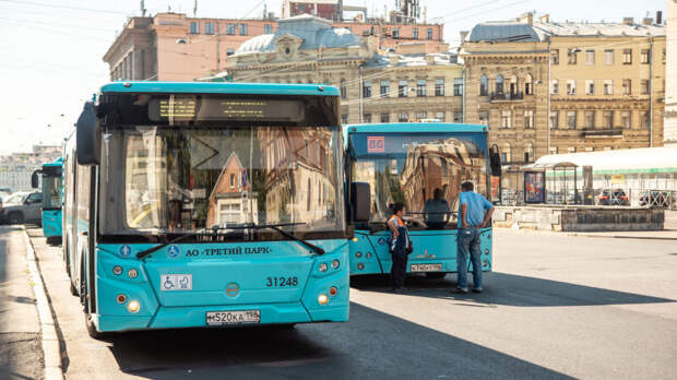 В "Ночь музеев" В Петербурге будут ходить бесплатные автобусы