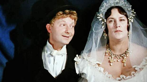 Великий Довлатов объяснил, кто в браке всегда имеет преимущество: с его словами сложно поспорить