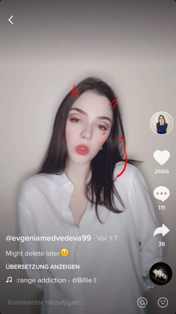 Евгения Медведева попробовала себя в роли бьюти блогера и выполнила просьбу подписчицы