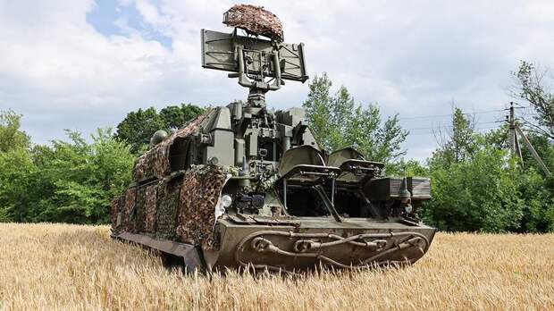 Силы ПВО в течение часа уничтожили 17 украинских беспилотников над регионами РФ