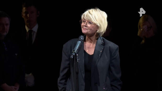 Юлия Меньшова об Алентовой: "Я перед мамой преклоняюсь"