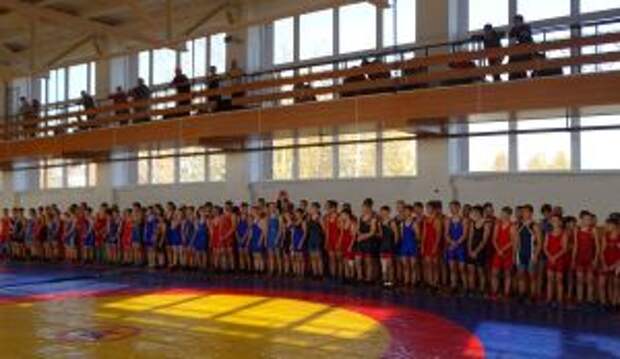 В Невьянске состоялся турнир по греко-римской борьбе